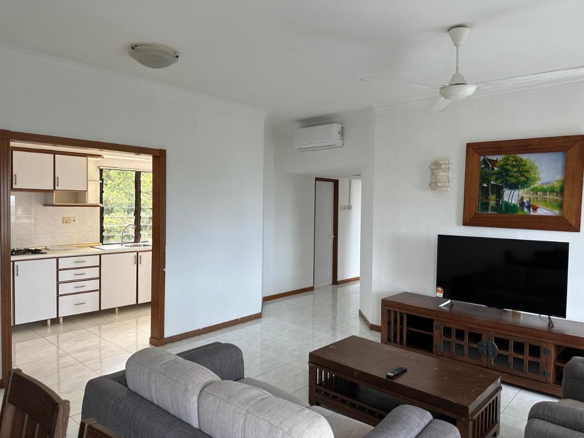 Beach Resort 7 Home Stay Sri Sayang Apartment Batu Ferringhi 3Bedroom 外观 照片